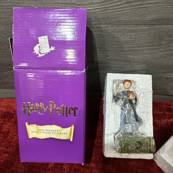 Harry Potter Storyteller Ron Weasley Figurine New in Box - Picture 1 of 6